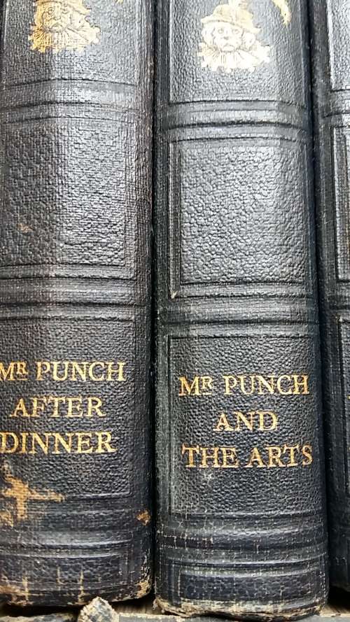 SET OF 14 ANTIQUE BOOKS : THE NEW "PUNCH" LIBRARY circa 1900
