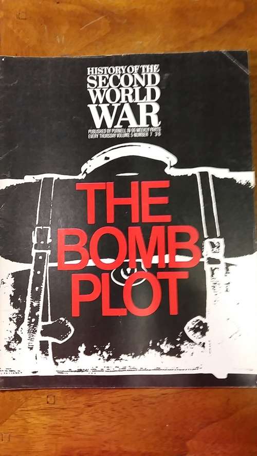 HISTORY OF THE SECOND WORLD WAR SERIES : SET OF 5 COLLECTABLE MAGAZINES ON WW2