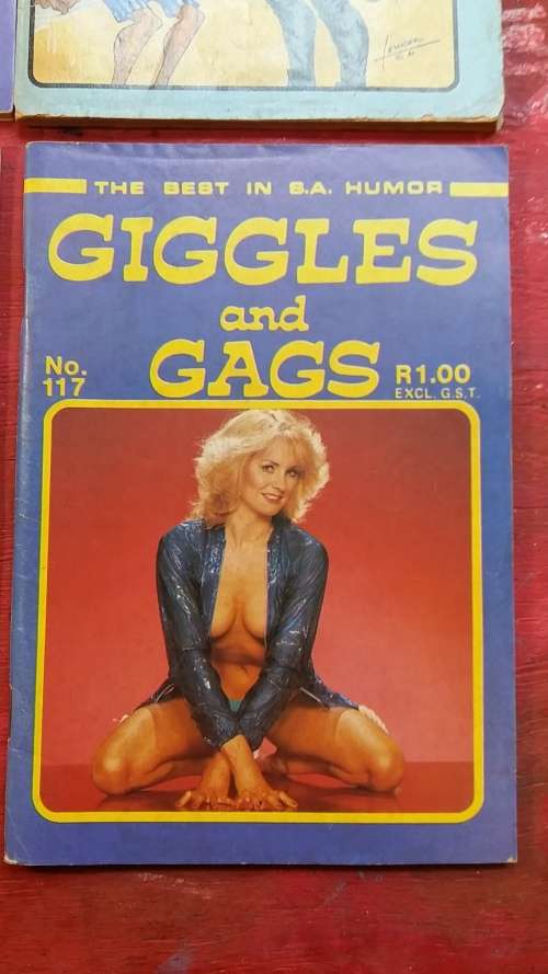 SET OF 5 COLLECTABLE GIGGLES AND GAGS BOOKS FROM THE 1980'S BY LENCEL