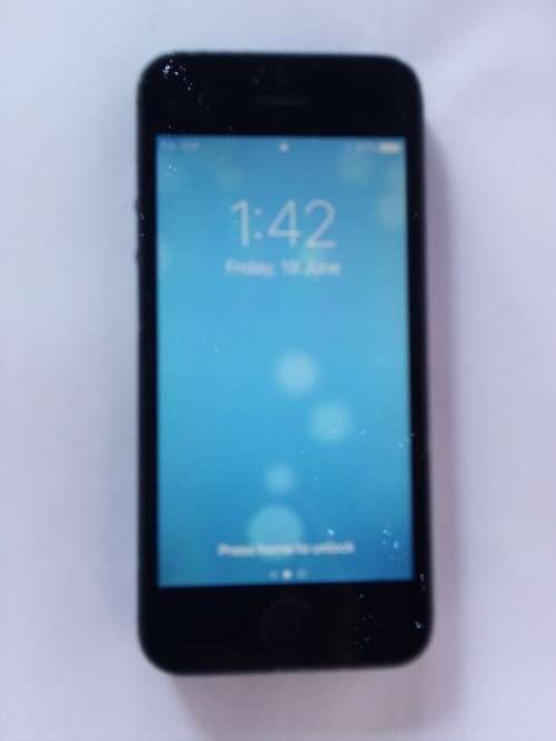 Apple I phone 5 Smart Phone