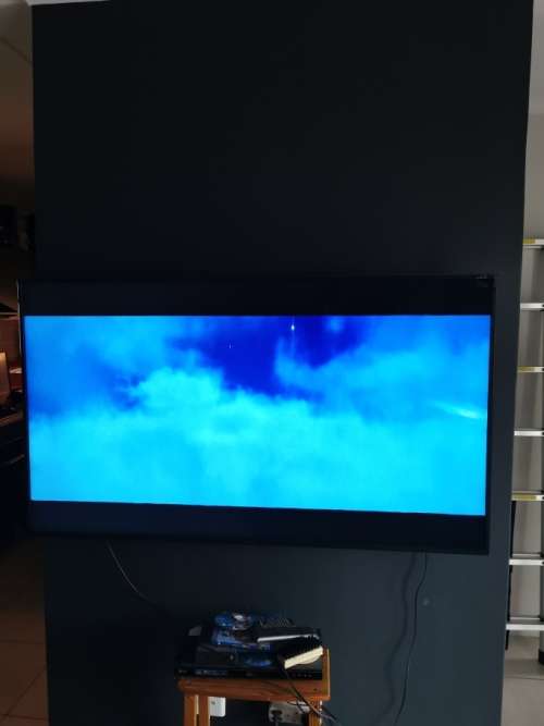 Hisense 65inch UHD smart tv with HDR