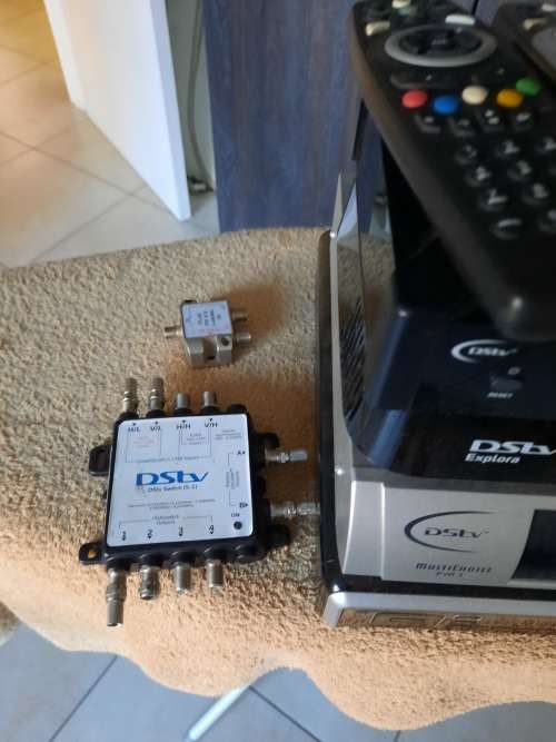 DSTV Decoder combo