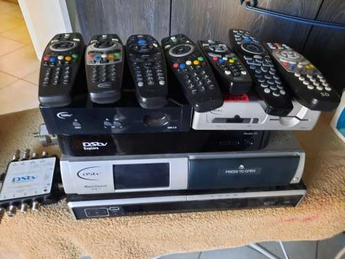 DSTV Decoder combo