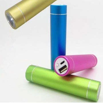 POWER BANK LIPSTICK 2600mAH WITH LED NIGHT LIGHT - IPHONE 4/4S IPHONE 5/5S IPAD,SAMSUNG
