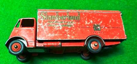 DINKY SLUMBERLAND VAN 514