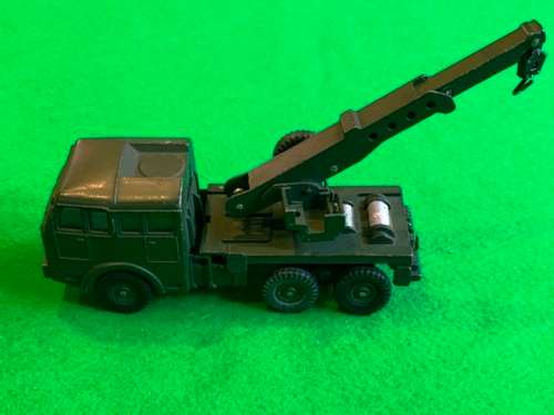 FRENCH DINKY 826 BERLIET CRANE.