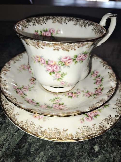 Royal Albert Dimity Rose Trio