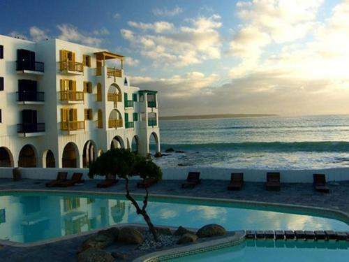 Midweek 4 nights // Club Mykonos / 6-10 May