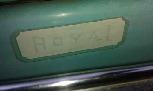 vintage Royal kitchen scale (Lb)