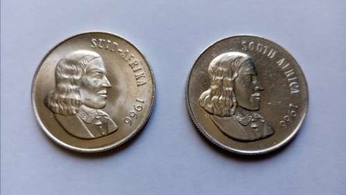 ***INSANE START***R1 AUCTION -1966 ENGLISH AND AFRIKAANS SILVER R1 COIN (80%SILVER)