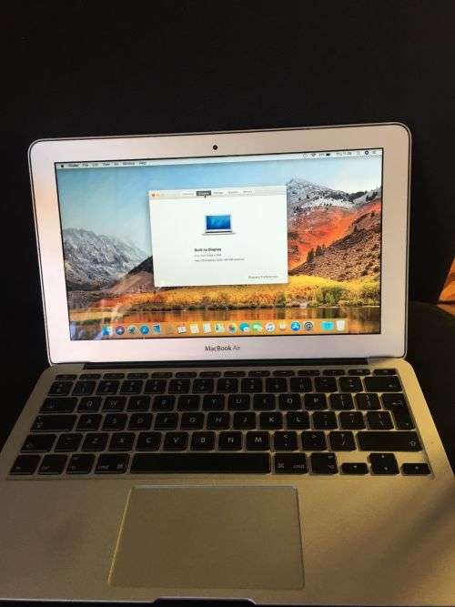 Macbook Air | 11 inch | Mid 2011 | SSD