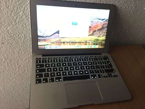 Macbook Air | 11 inch | Mid 2011 | SSD