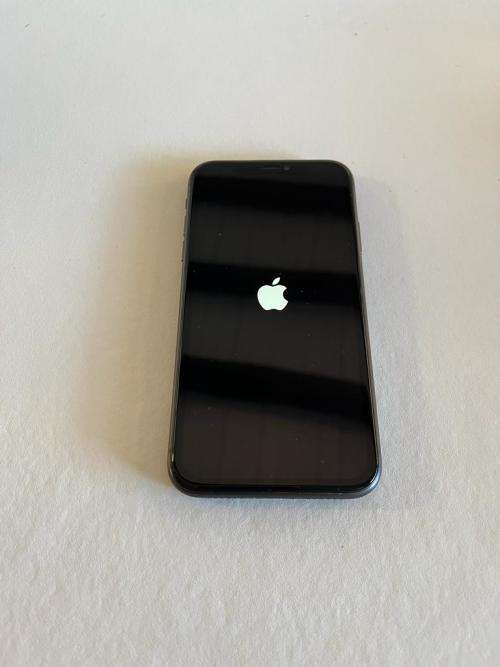 iPhone 11 | 128GB | BLACK