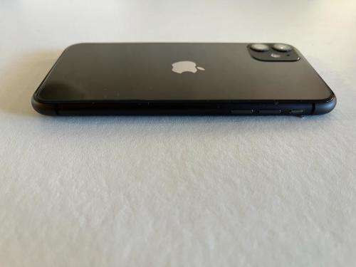 iPhone 11 | 128GB | BLACK