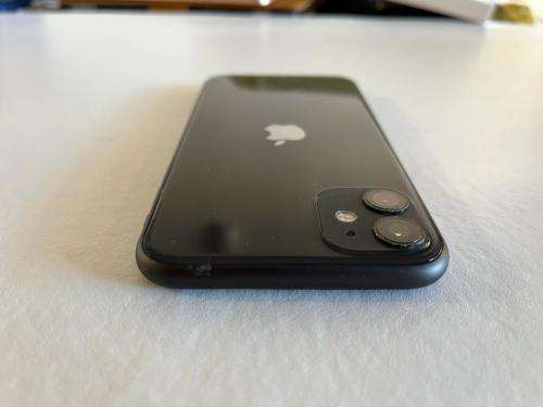 iPhone 11 | 128GB | BLACK