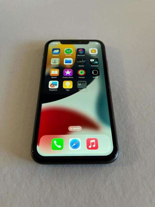 iPhone 11 | 128GB | BLACK