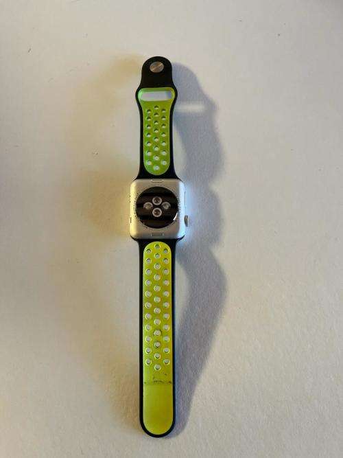 Apple Watch Series 2 (38mm) - Silver Case