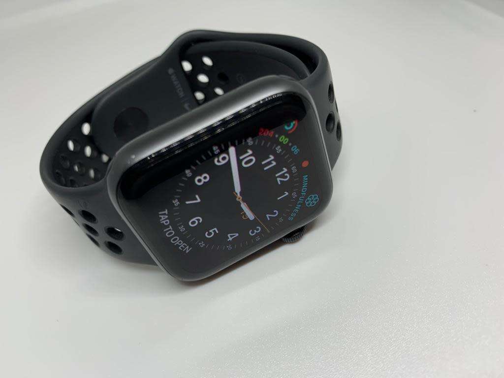 Apple Watch Series 5 44mm