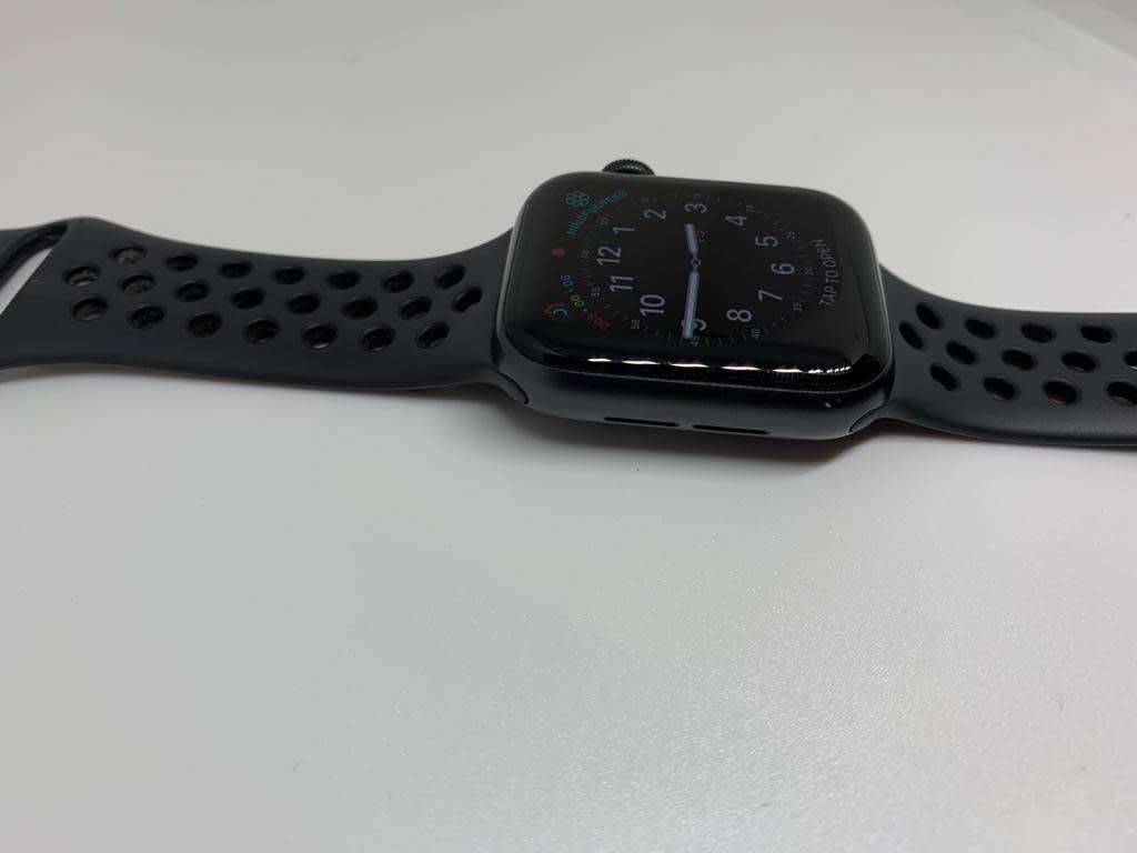 Apple Watch Series 5 44mm