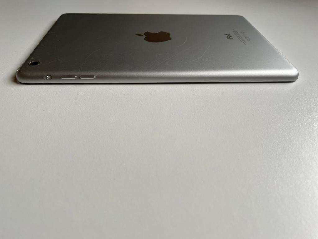 iPad Mini | 16GB| SILVER