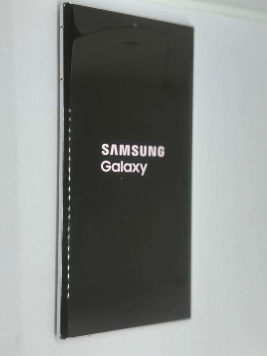 Samsung Galaxy S22 ULTRA 5G 256 GB | Phantom Black Dual Sim