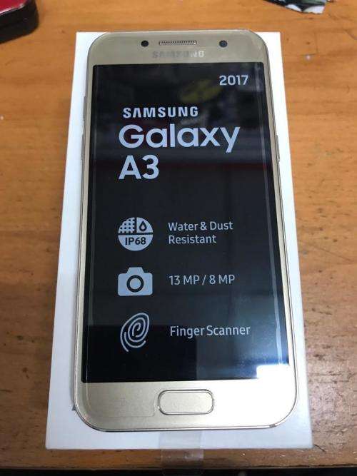 SAMSUNG GALAXY A3 - BRAND NEW IN BOX - 2017 MODEL STUNNING