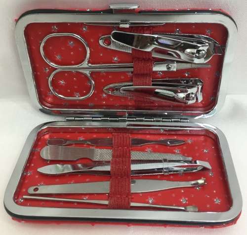 MANICURE SET