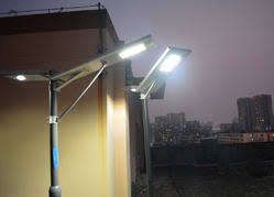 All In One Integrated Solar Street Light Ip65 20W Led Chip Solar Power Street Light
