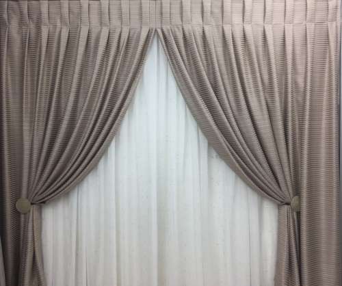 STANDARD SIZE CURTAIN