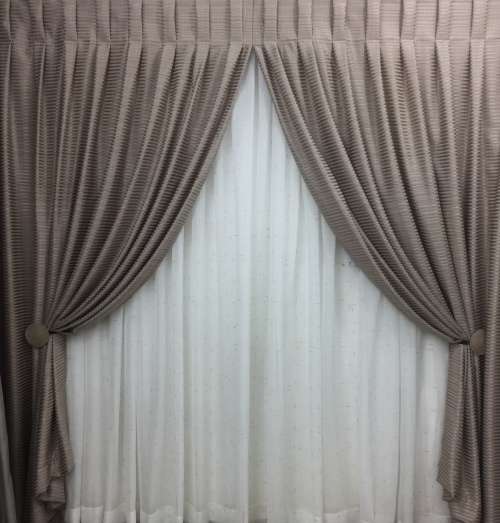 STANDARD SIZE CURTAIN