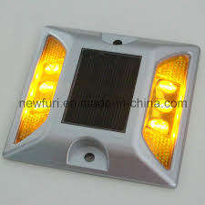 SOLMORE Solar Dock Light, 2 Pack LED Deck Light Solar Lights Path Road Dock Light (KKBIE)