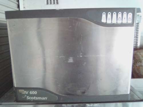 Scottsman MV600 Ice Making Machine + Ice bin and Ice Well