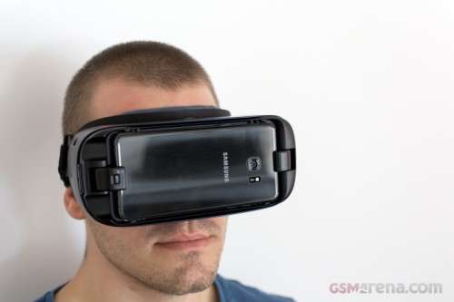 Samsung Gear VR - Powered by Oculus