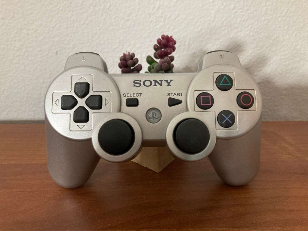 Sony Wireless DualShock 3 Controller - CECHZC2E - PlayStation 3 (PS3) - Silver