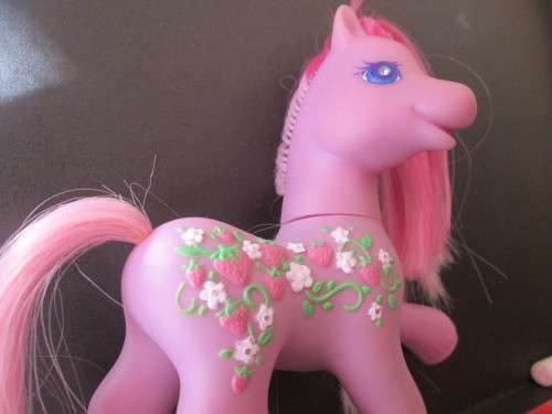 STRAWBERRY- MY LITTLE PONY G2 1997