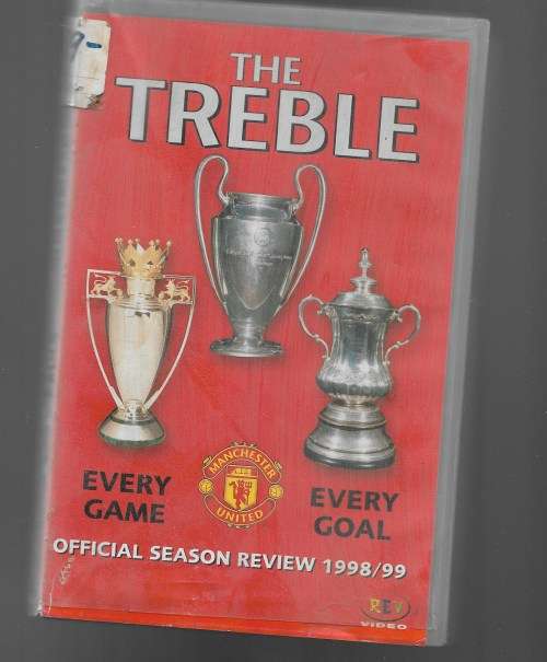 THE TREBLE- OFFICIAL SEASON REVIEW 1998/99- MANCHESTER UNITED (VHS)