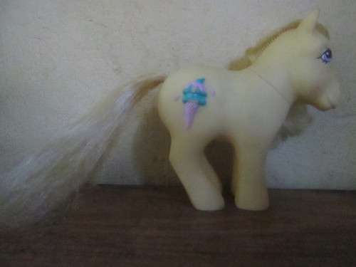 MY LITTLE PONY- SUNDAE BEST YELLOW ICE CREAM 1987