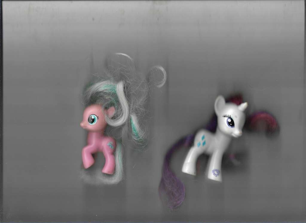 MY LITTLE PONY- 2 MINATURES