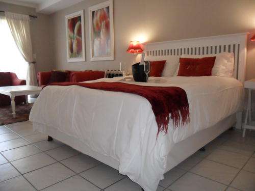 The Luxury Weekender