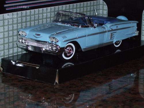 1958 Chevy Impala 1/24 Scale - American Classics Series by Motor Max