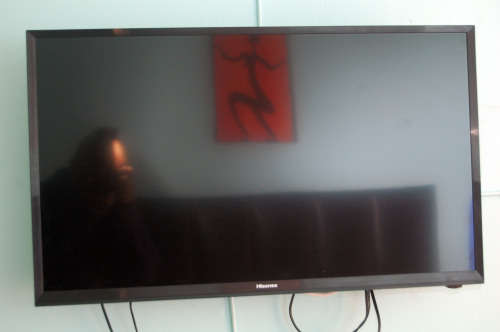 Hisense LED Flat TV 32 inch * HOT*