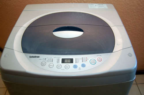 LG Fully automated washing machine (Top loader)
