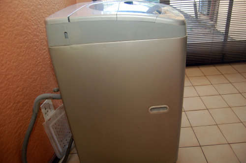 LG Fully automated washing machine (Top loader)