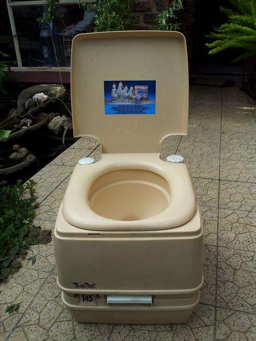Porta Potti 145