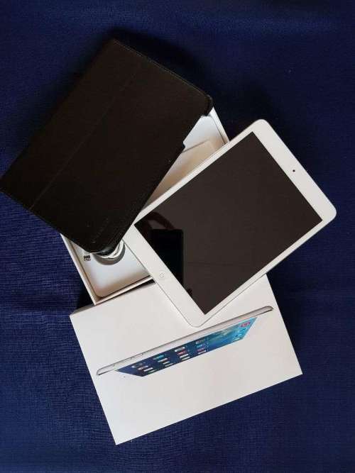 Apple iPad Mini 16GB WIFI only Silver (Mint condition,like new -  Free Shipping)