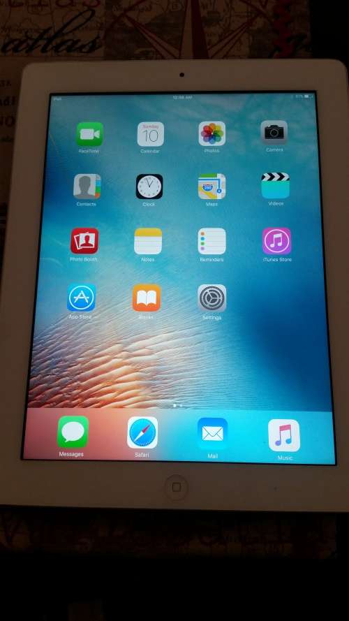 Apple iPad 3 16gb Wifi & 3G/Cellular (Excellent cond., free shipping)