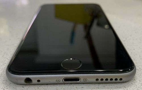 Apple iPhone 6 32 GB Space Grey (LIKE NEW - 92% battery health - GREAT DEAL!)