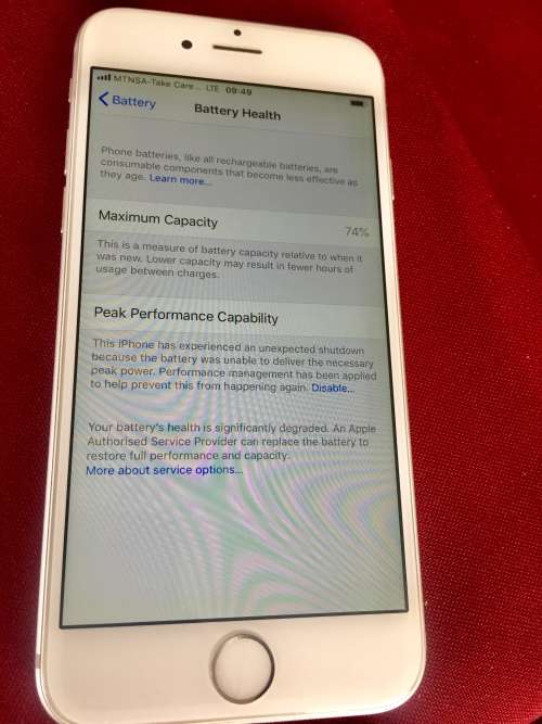 Apple iPhone 6 16gb silver (Good condition with charger)