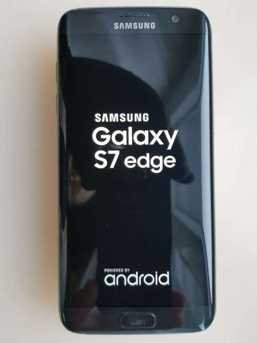 Samsung Galaxy S7 Edge 32 GB Onyx Black DUAL SIM DUOS  (Excellent Condition with charger)