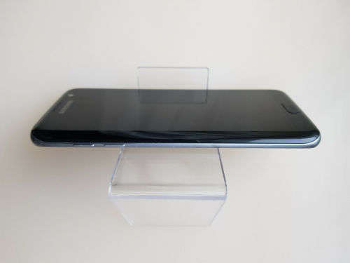 Samsung Galaxy S7 Edge 32 GB Onyx Black DUAL SIM DUOS  (Excellent Condition with charger)